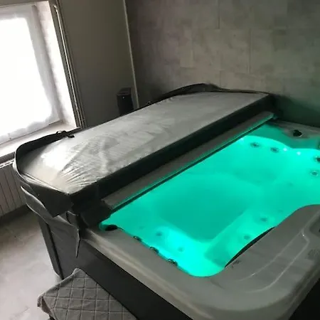 Maison Avec Jacuzzi Privatif Cambrai Exterior photo