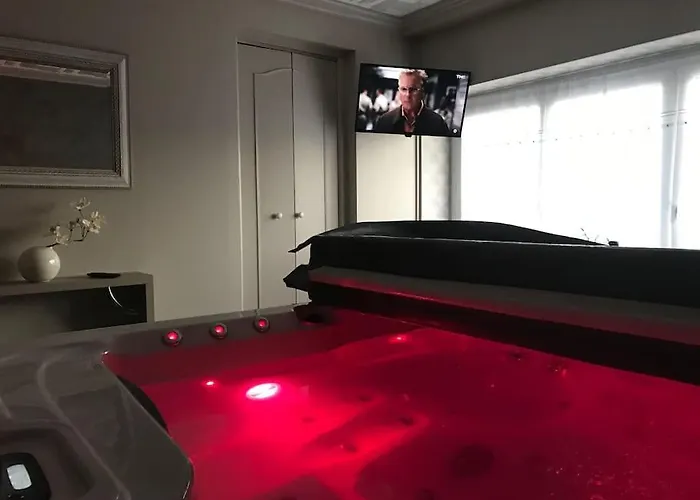 Maison Avec Jacuzzi Privatif